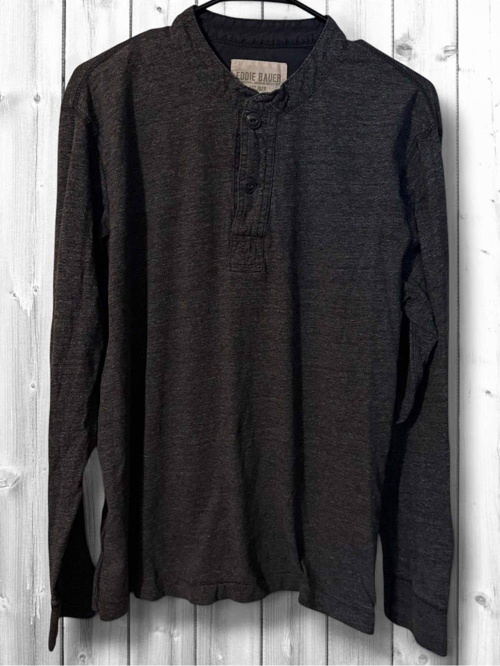 🌼Eddie Bauer Dark Charcoal Long Sleeve Henley
